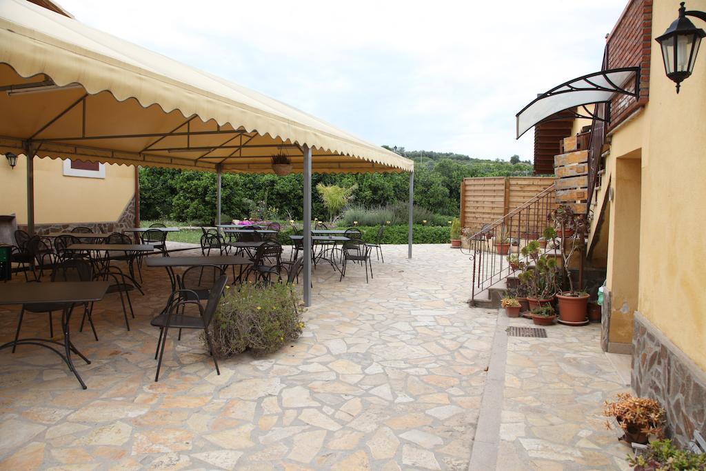 Il Giardino Del Sole Villa Agnone Bagni Eksteriør bilde