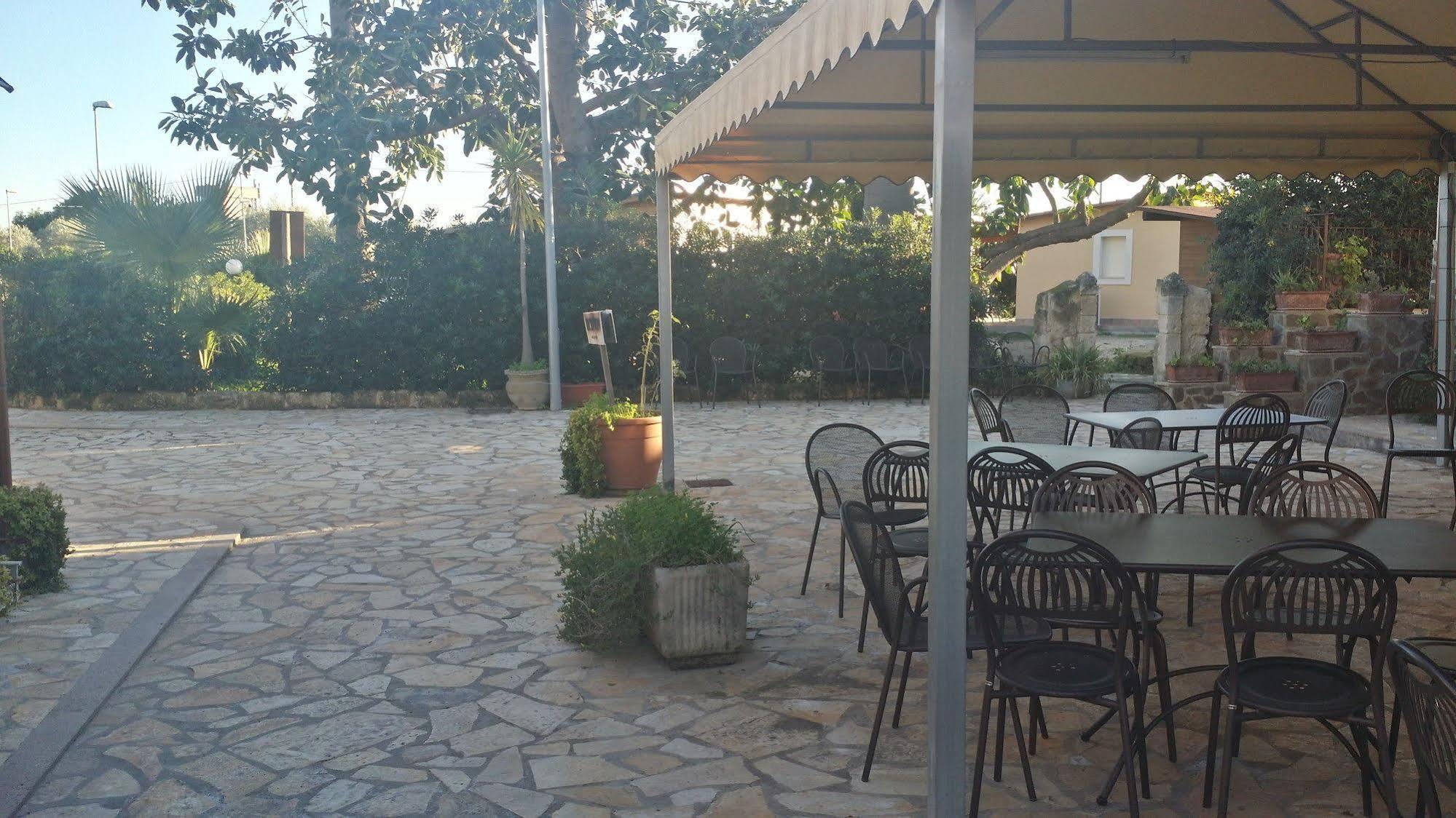Il Giardino Del Sole Villa Agnone Bagni Eksteriør bilde